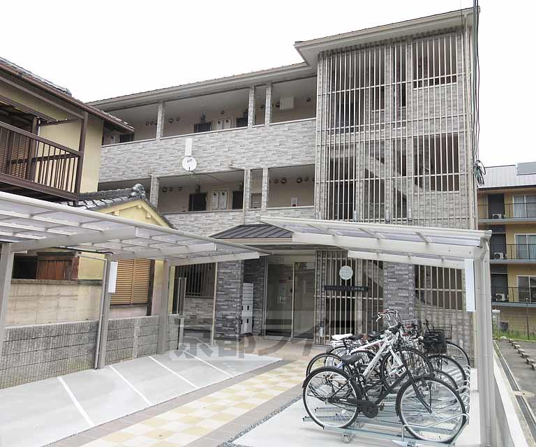 PRIVATE RESIDENCE 山科御陵