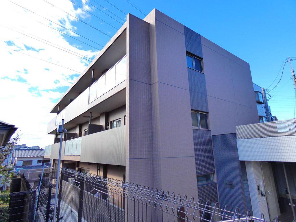 M-FLAT