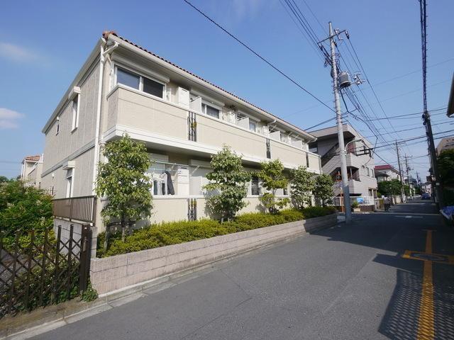 フォレスタ