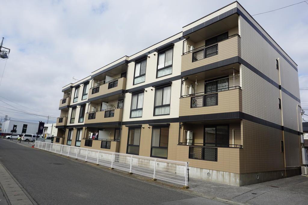 スカイプラザ宇梶B棟