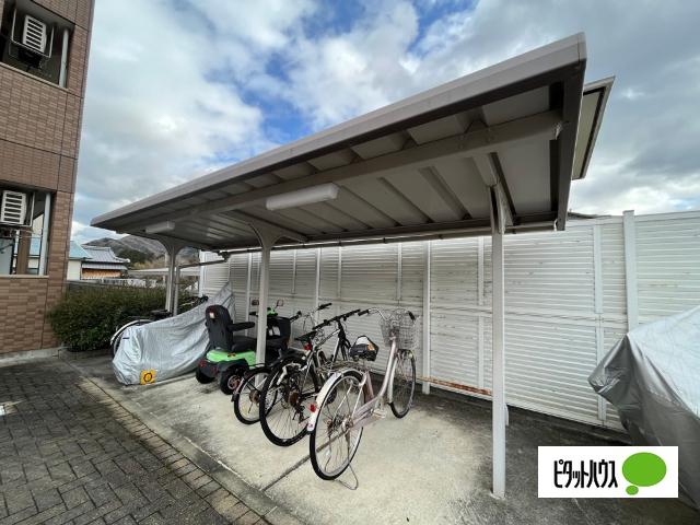 和歌山県海草郡紀美野町 2階建 築18年