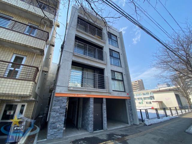 シャトーライフ近代美術館前1