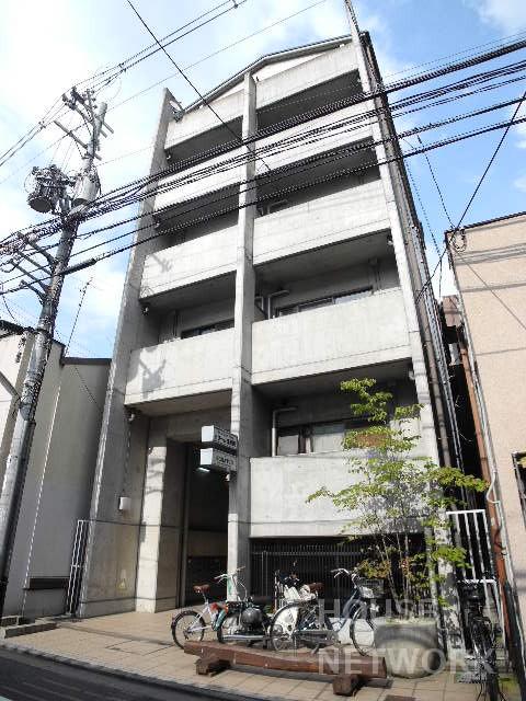 EMSCOURT
