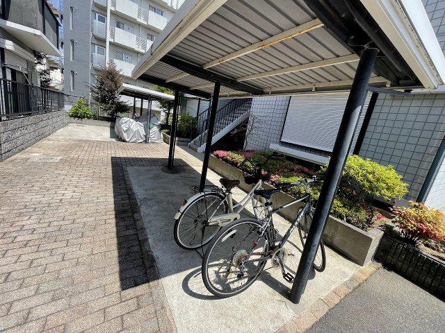 ラークヒルズ 弐番館