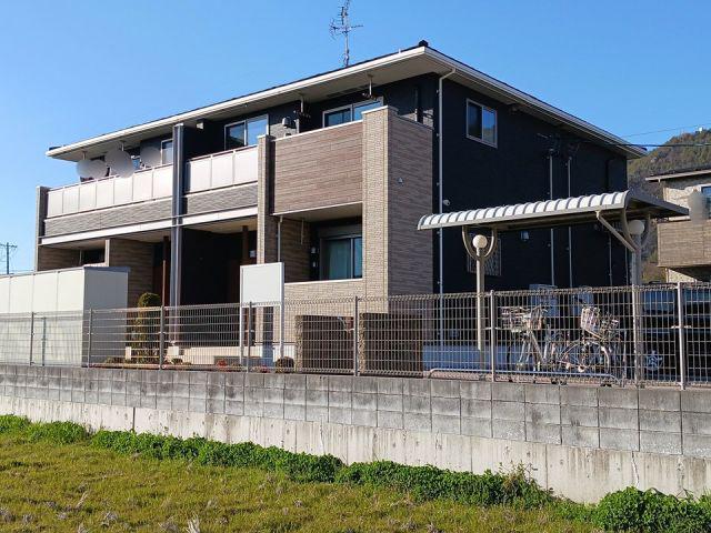 ウーナ ヴィーテ