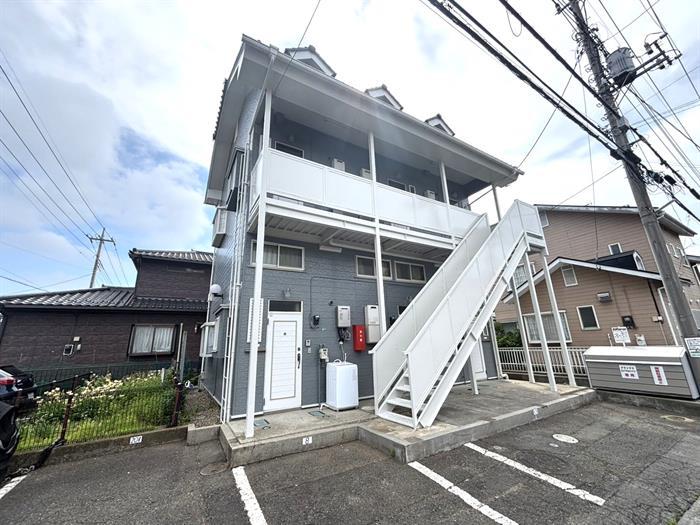 デラックスロイヤルハイツ