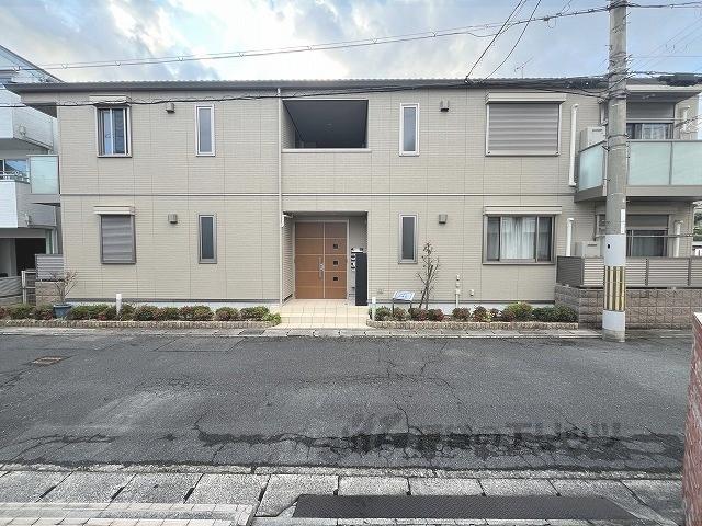 シャーメゾン伊勢屋