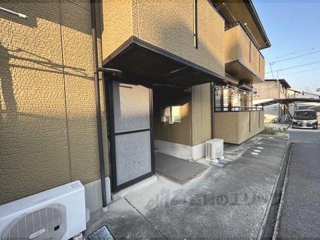 ジュネスコート