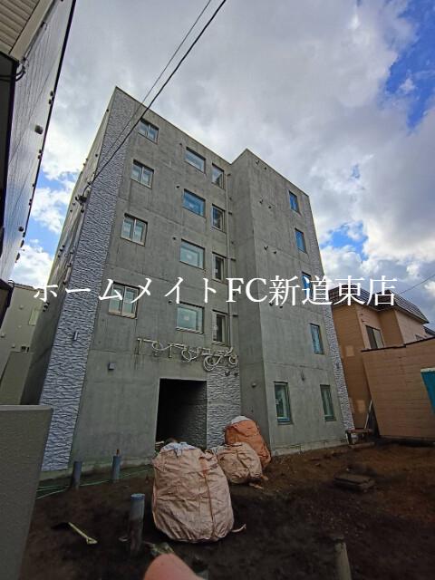LAND SAKAEMACHI