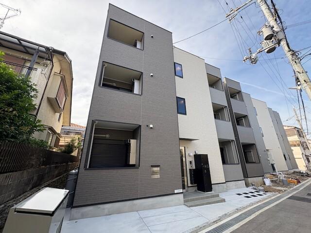 アルタイ石橋阪大前