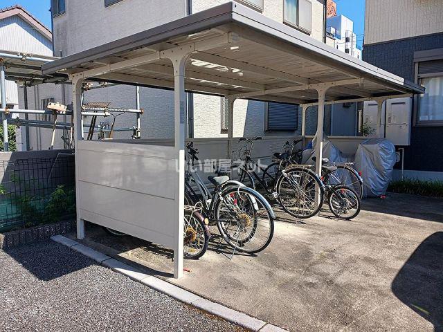 ウエストリバー E