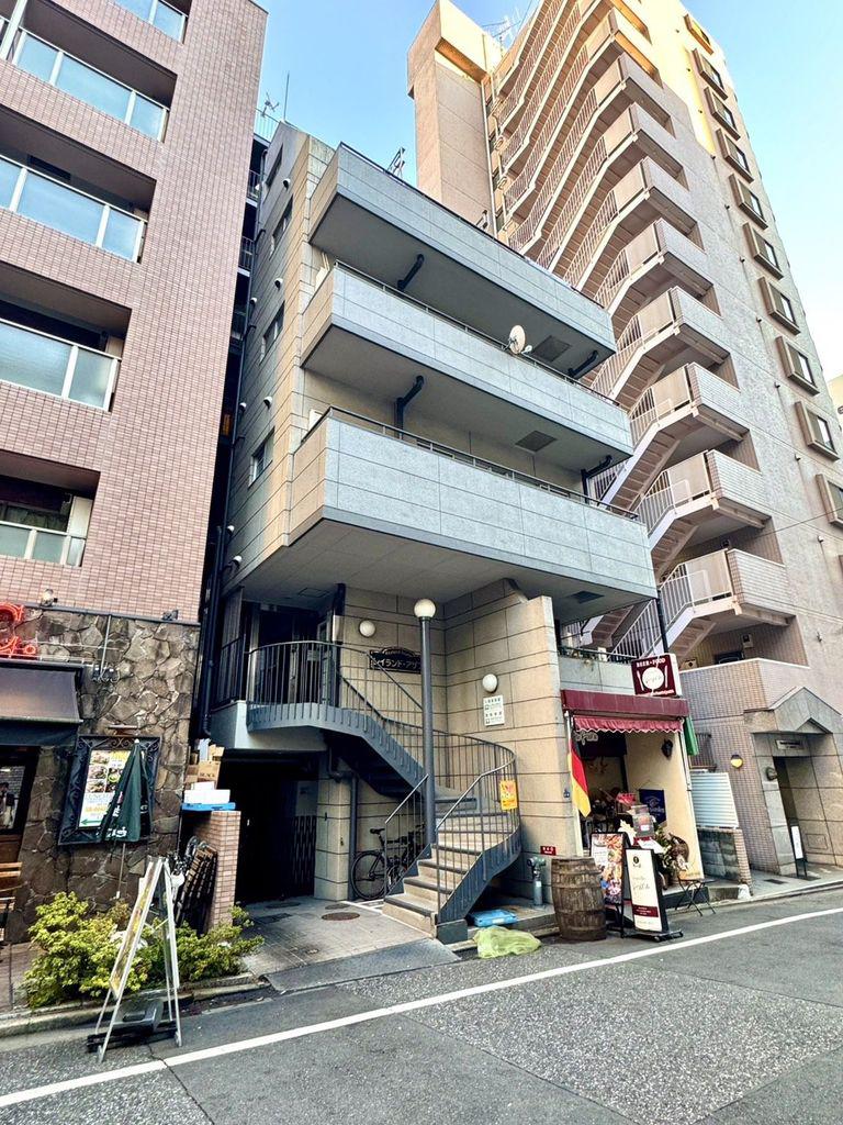 レイランド・アザブ