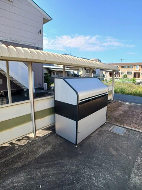 ニュークレインB棟