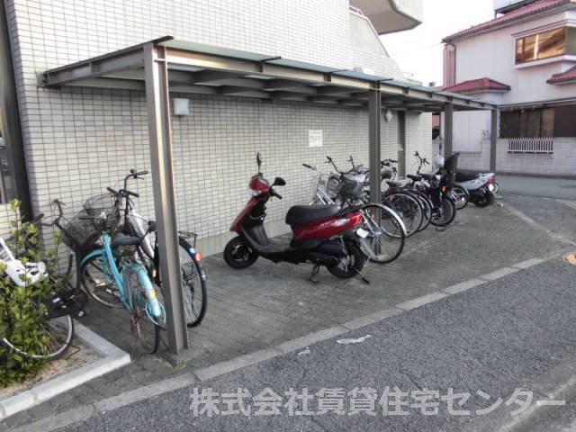 マンションラウルス