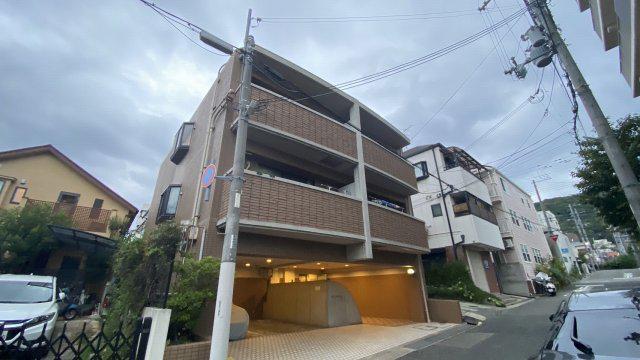 BELLTREE岡本