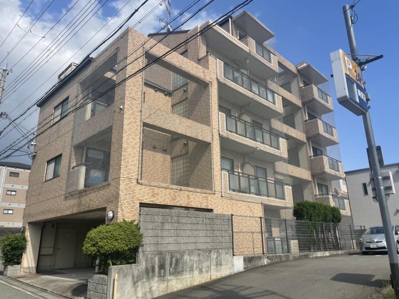 パラドール魚住II