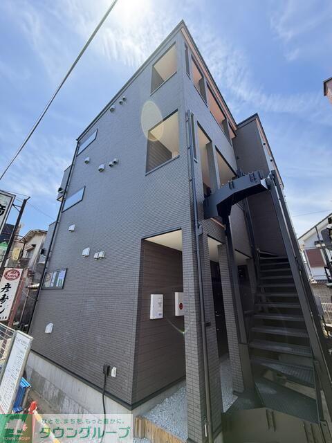 街角と休日のフェリーチェ