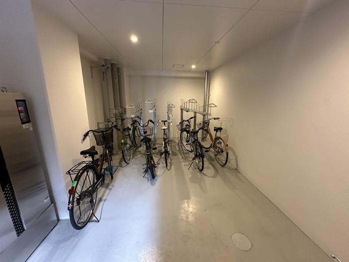 T-CLOWN