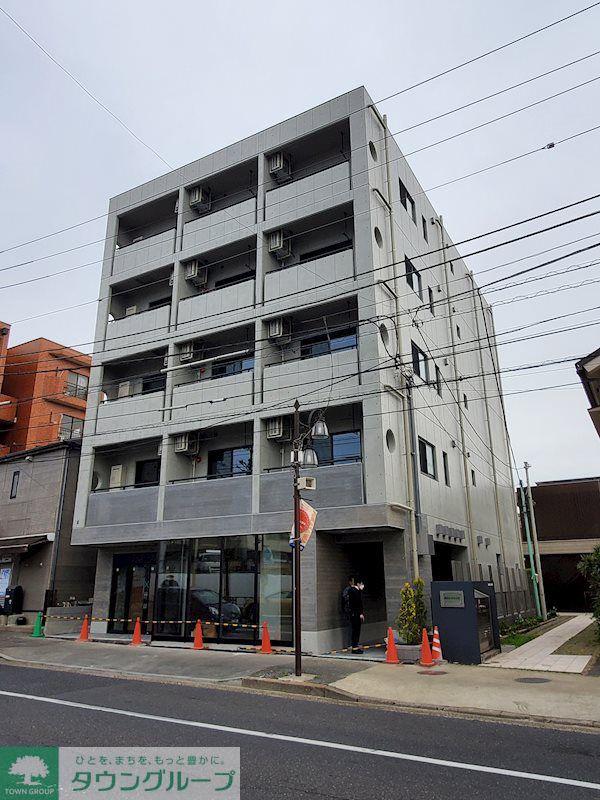 CONCRETECRABHOUSEURBS