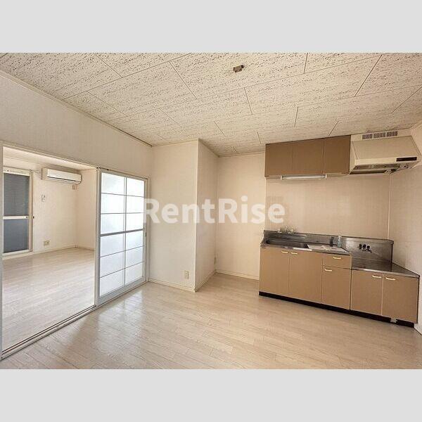 SUNNY HEIGHTS 21