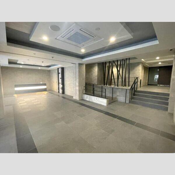 プレサンスロジェ上前津駅前 THE RESIDENCE