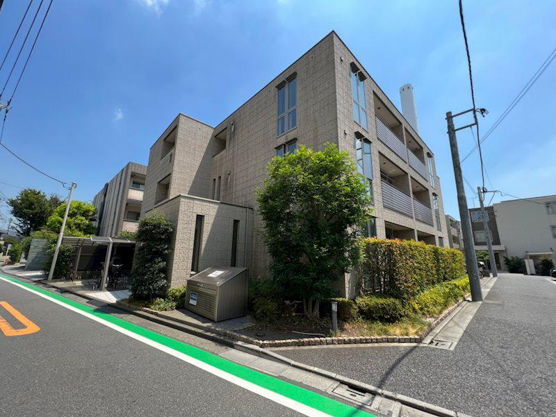 NOUVELLE MAISON