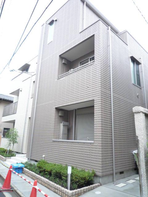 メゾンルミノーザ