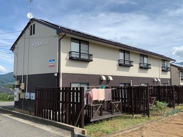 サラダメゾン