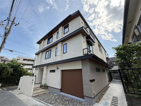クレア岡本
