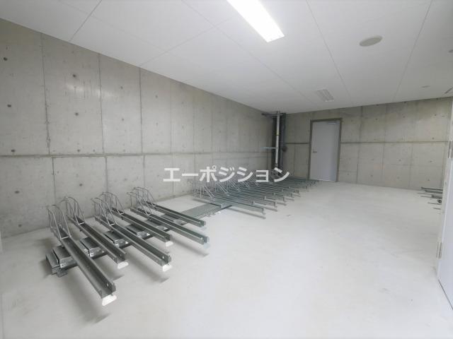 LUXE難波西II