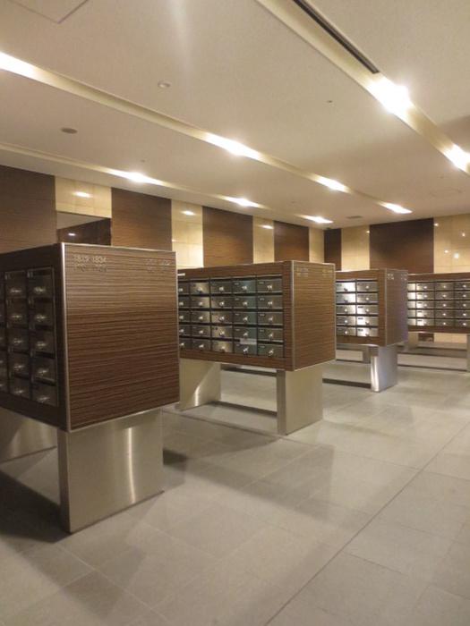 THE TOKYO TOWERS MID TOWER13F