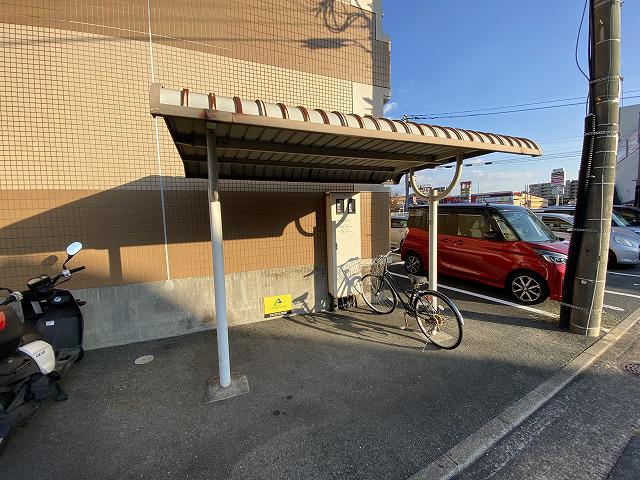 ウッズ岡崎