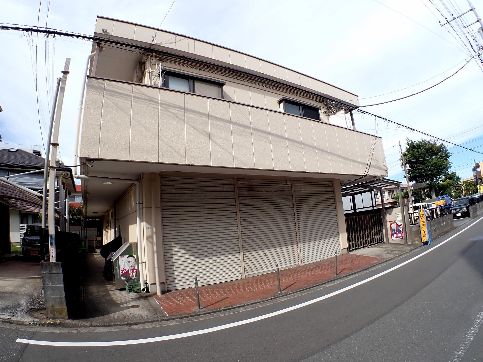 戸所ビル