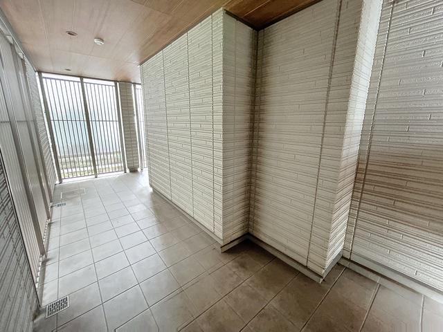 プリュニエ本山