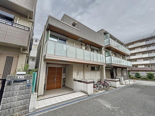 プリュニエ本山