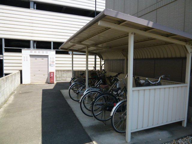 シャルム