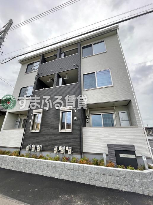 ラシーヌ 南若王子 B