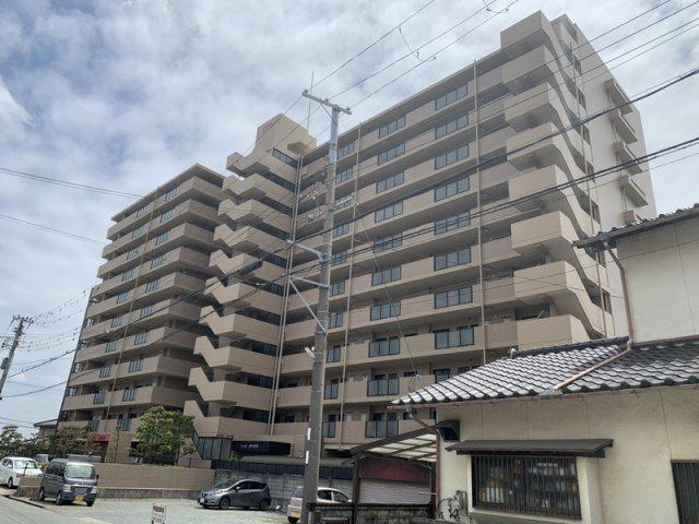 ロワイヤル網干駅前