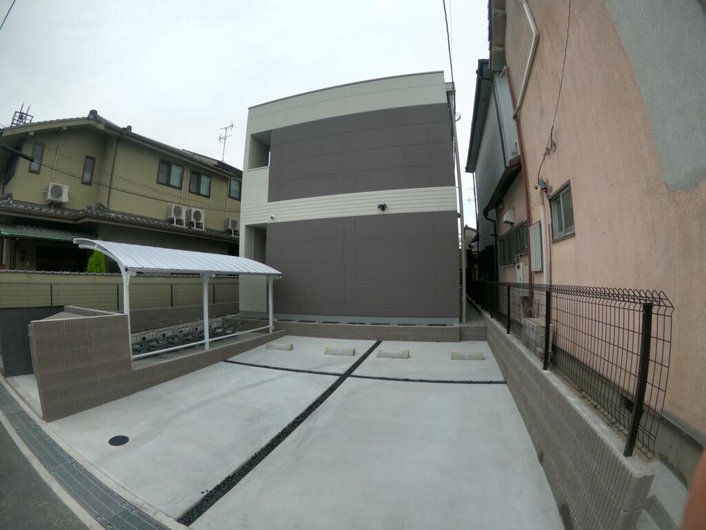 プラドール豊中