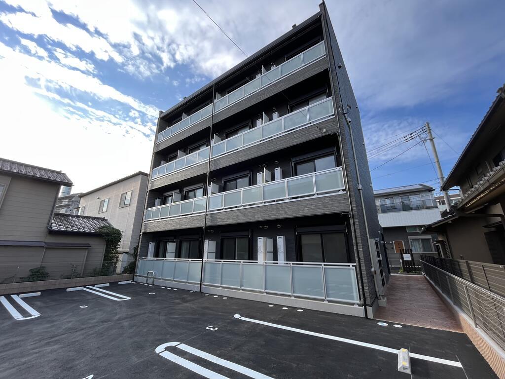LUXE新大阪IV