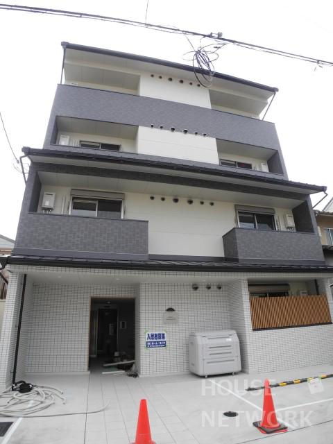 グラヴィス鞍馬口