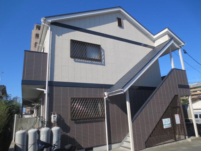 JS HOUSE