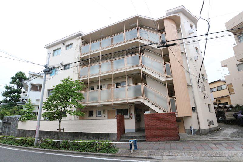 駒留マンション