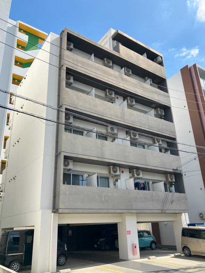 EASE COURT MAKABI