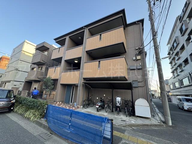 トリアード