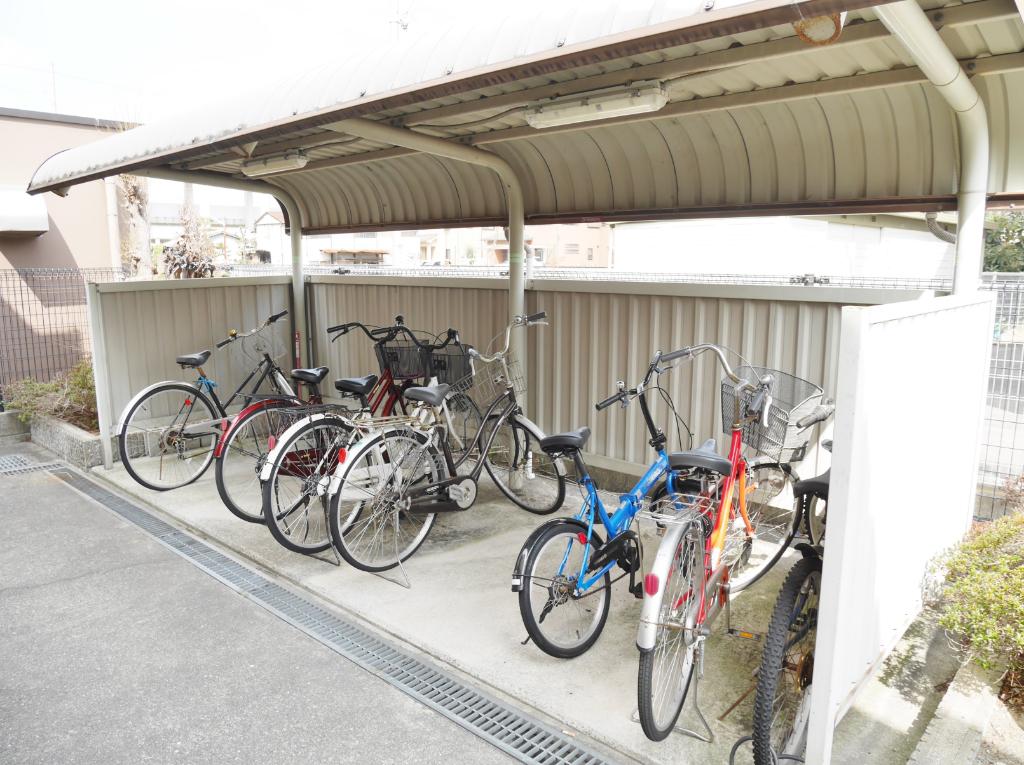 セジュールNAKAKI A棟