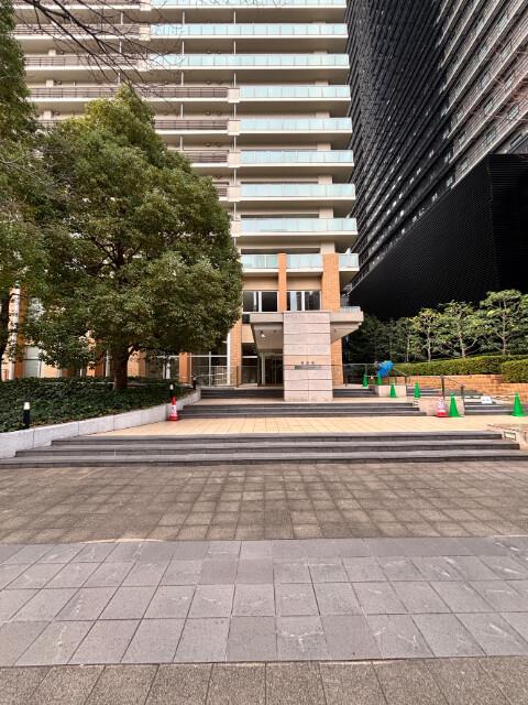 ローレルタワー難波