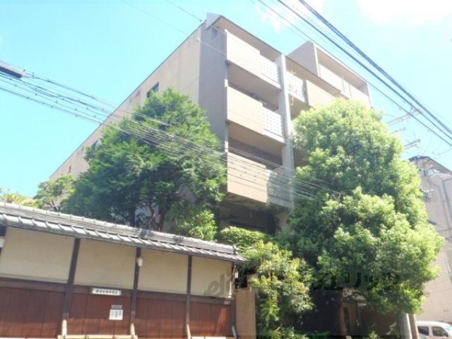 メゾン右近