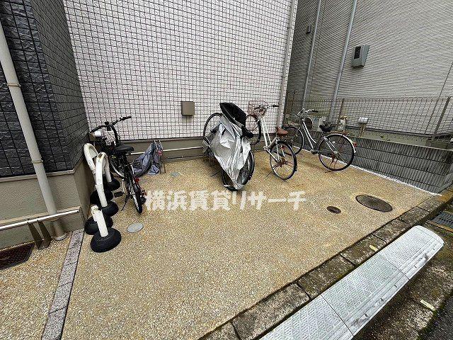 スリーフォレスト