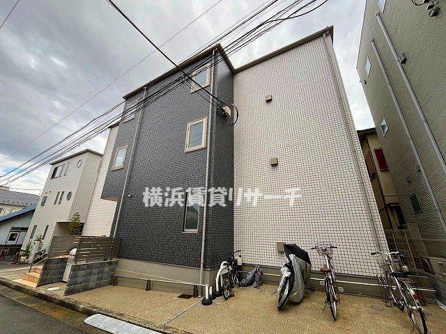 スリーフォレスト